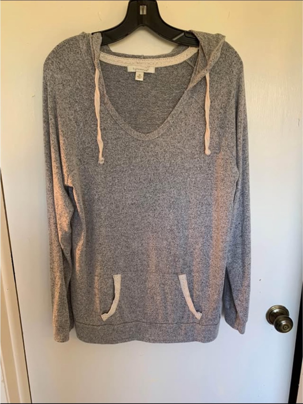 Francesca's Collections Heather Gray Hooded Pullover with Cream Drawstrings
